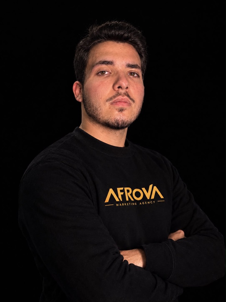 Andrés Navarro Vázquez, comercial de Afrova Marketing Agency